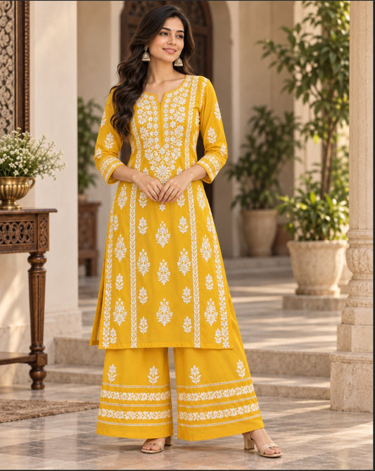 Modal Pakistani Style Panel Work Kurti Plazzo Sets